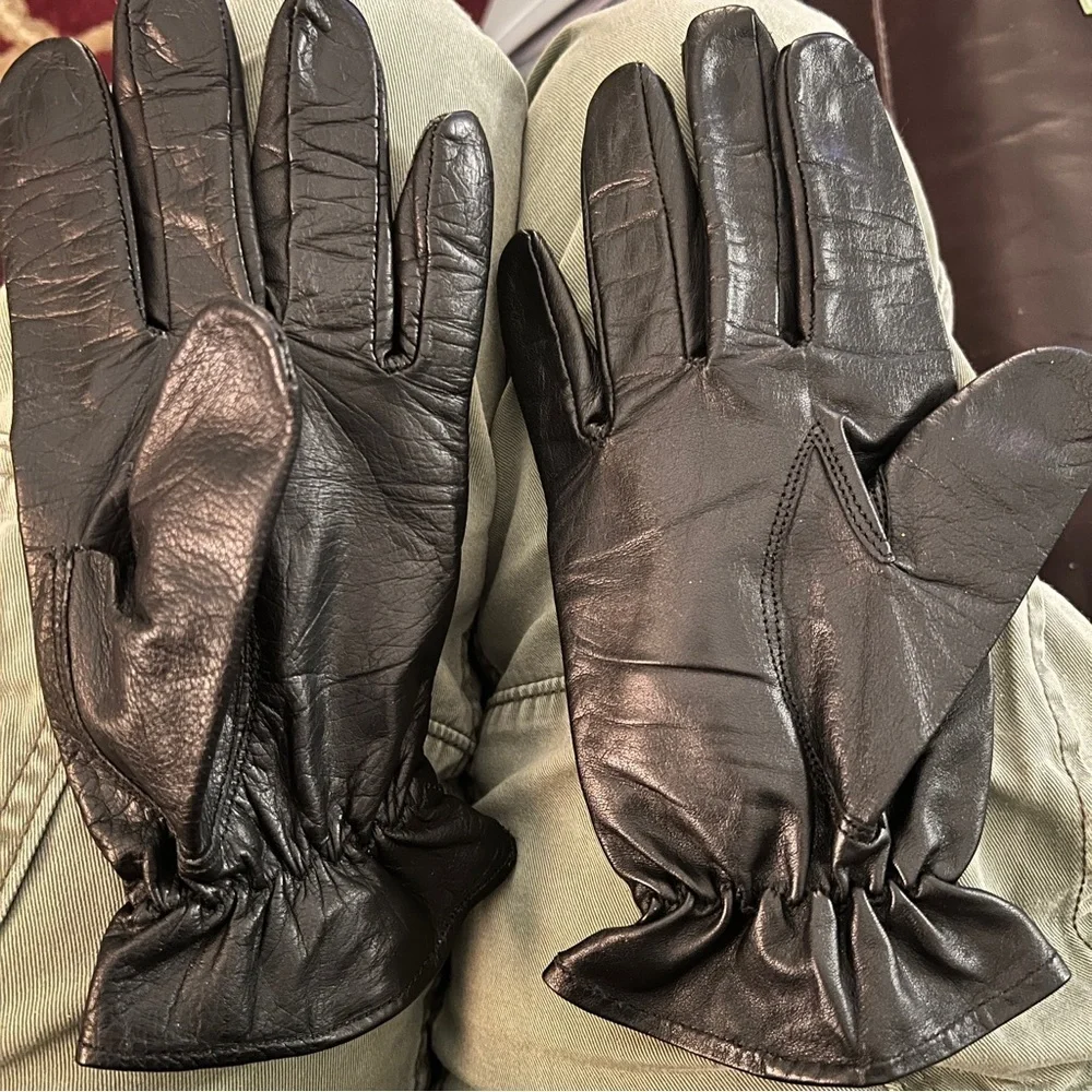 FIRST Women’s Unlined Black Leather Driving Gloves Size Medium=7.5